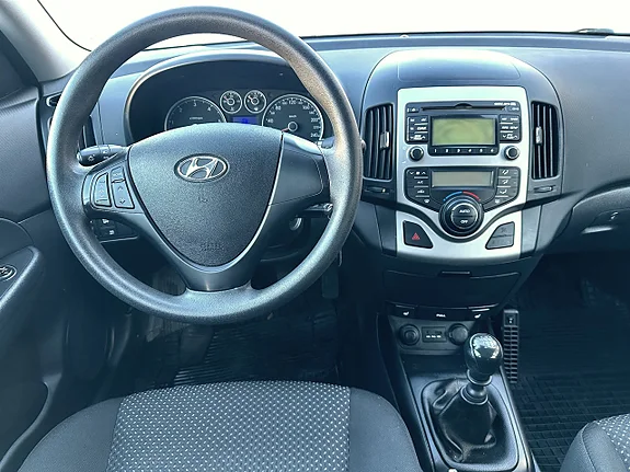 Hyundai i30 cw 1.6 CRDi (90hk) bild 7