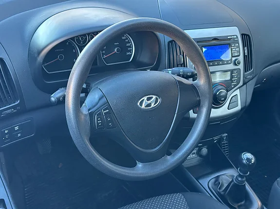 Hyundai i30 cw 1.6 CRDi (90hk) bild 8