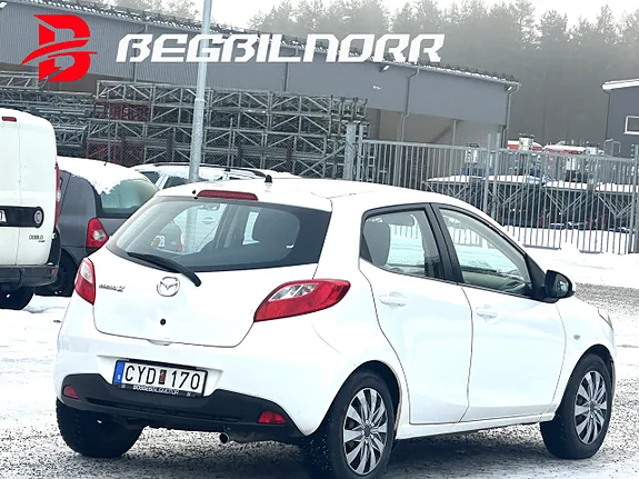 Mazda 2 5-dörrar 1.3 MZR Manuell bild 7