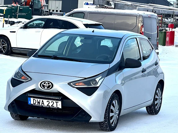 Begagnad Toyota Aygo 1.0 5dr (72hk) till salu Luleå