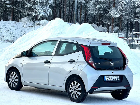 Toyota Aygo 1.0 5dr (72hk) bild 8