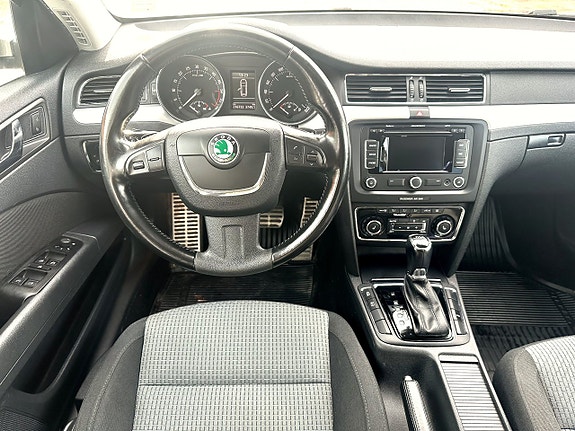 Skoda Superb Kombi 2.0 TDI 4x4 Ambition — bild 7 av 8