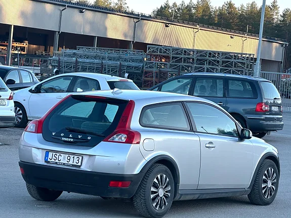 Volvo C30 1.8 Flexifuel Manuell — bild 7 av 10