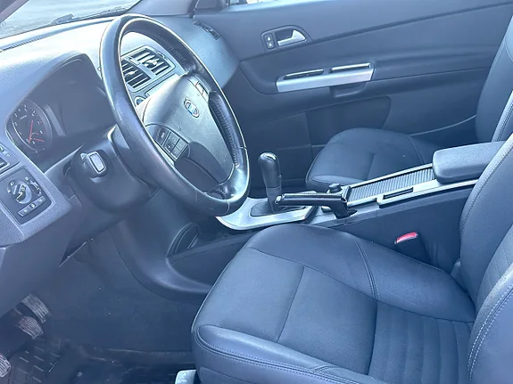 Volvo C30 1.8 Flexifuel Manuell — bild 9 av 10