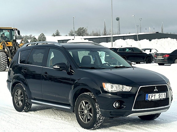 Mitsubishi Outlander 2.4 FlexiFuel AWD CVT 7-sits — bild 3 av 9
