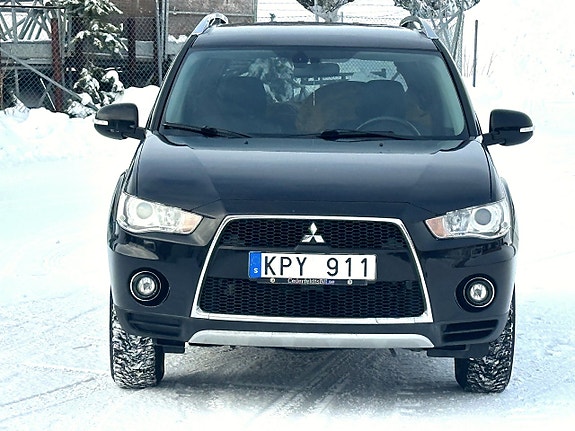 Mitsubishi Outlander 2.4 FlexiFuel AWD CVT 7-sits — bild 7 av 9