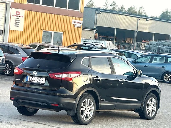 Nissan Qashqai 1.2 DIG-T Euro 6 — bild 8 av 12