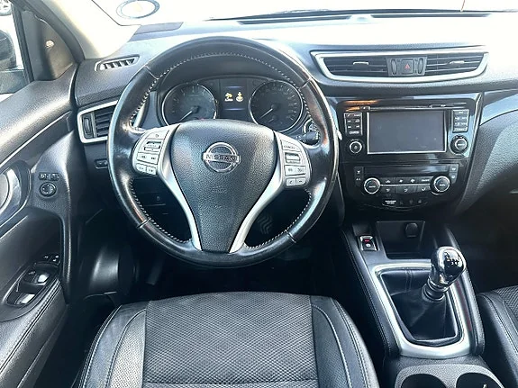 Nissan Qashqai 1.2 DIG-T Euro 6 — bild 10 av 12