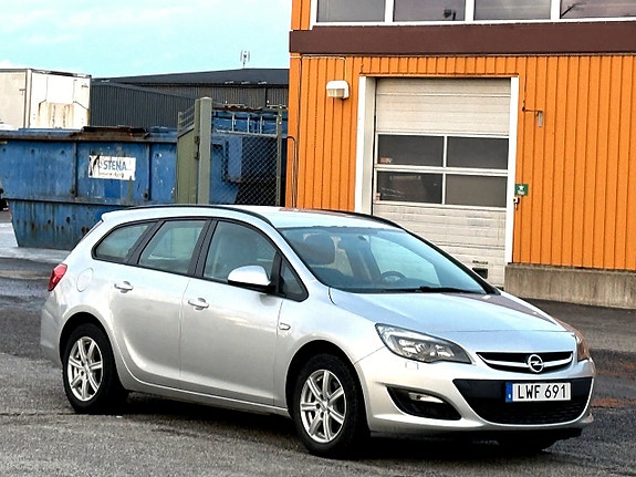Begagnad Opel Astra Sports Tourer 1.6 CDTI ecoFLEX Active till salu Luleå