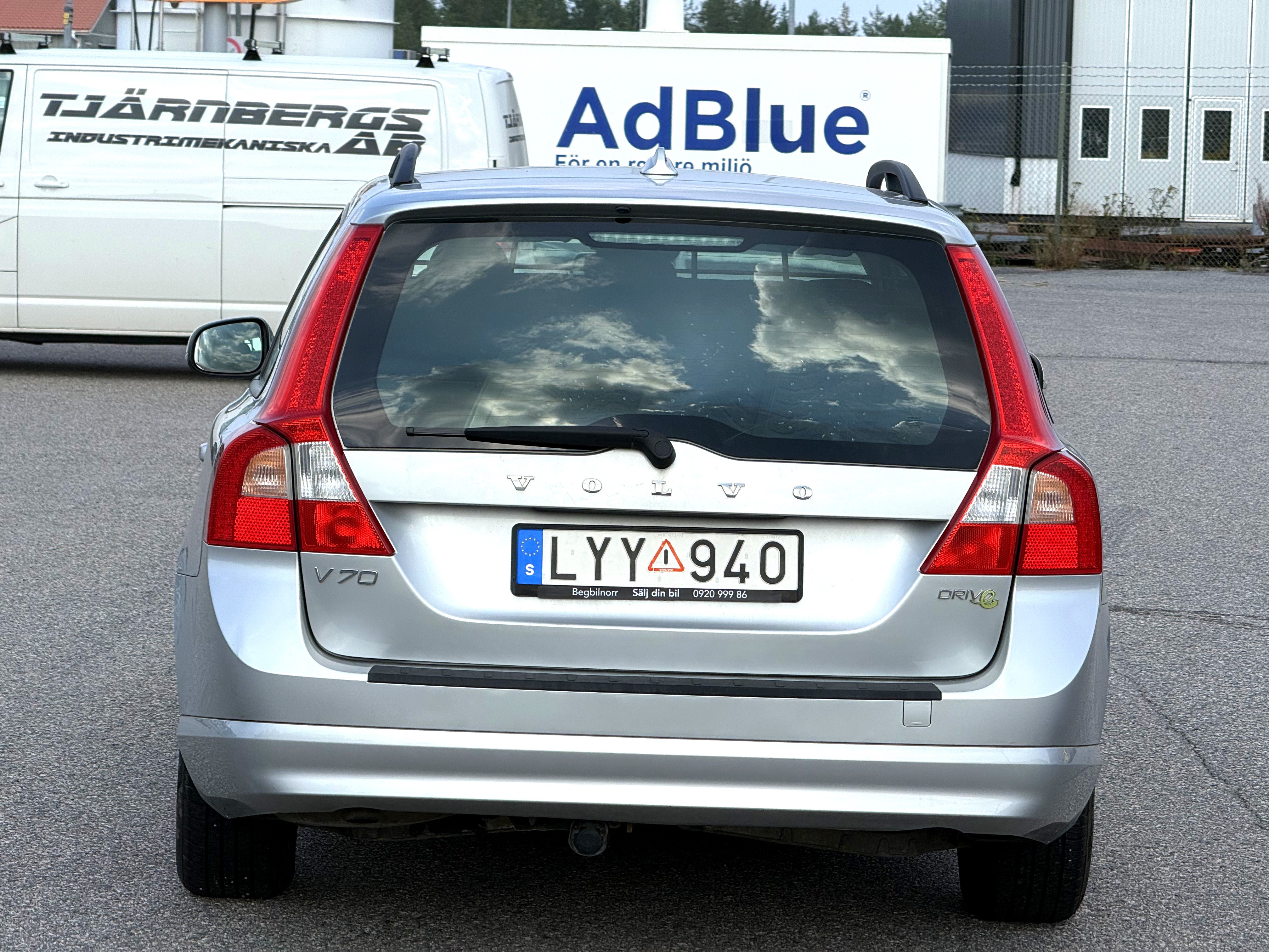 Volvo V70 DRIVe Kinetic — bild 2 av 10