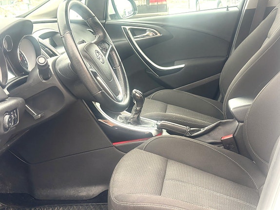 Opel Astra Sports Tourer 1.4 Turbo Sport — bild 9 av 9