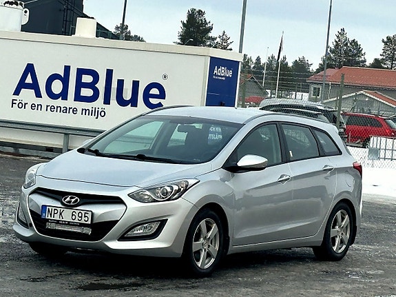 Begagnad Hyundai i30 Kombi 1.6 CRDi (110hk) till salu Luleå