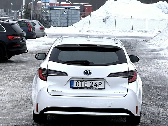 Toyota Corolla Kombi 1.8 Hybrid bild 4