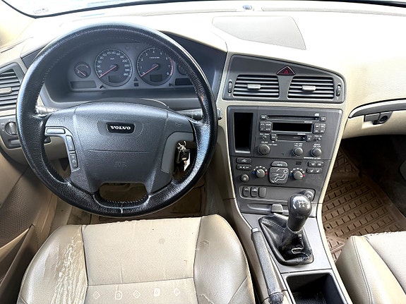 Volvo V70 2.4 (140hk) — bild 7 av 7