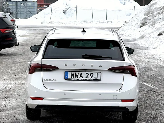 Skoda Octavia Kombi 2.0 TDI DSG bild 5