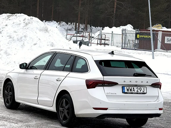 Skoda Octavia Kombi 2.0 TDI DSG bild 8